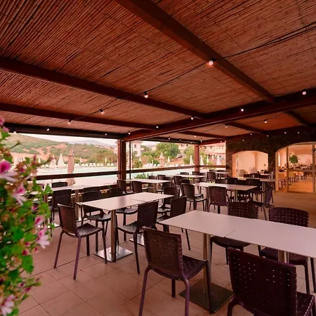 Capofrascaresort Appart hôtel Sant' Antonio di Santadi